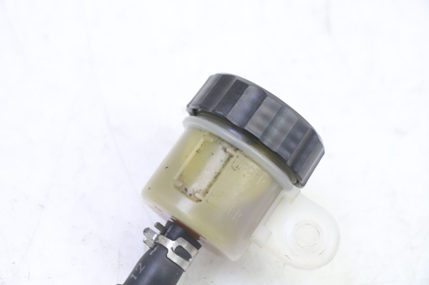 photo de POMPA FRENO POSTERIORE YAMAHA XJ6 ABS 600 (2008 - 2016) - Zoom sullo stato d'uso