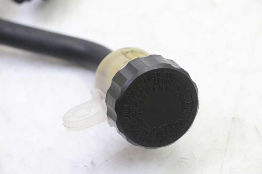 photo de POMPA FRENO POSTERIORE YAMAHA XJ6 ABS 600 (2008 - 2016) - Altra angolazione