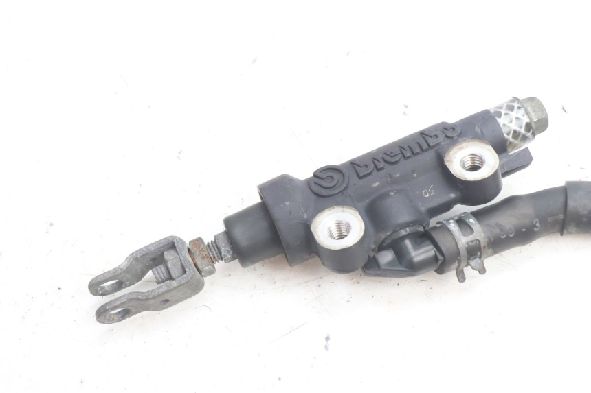photo de POMPA FRENO POSTERIORE YAMAHA XJR 1300 (1998 - 2002) - Dettaglio del componente