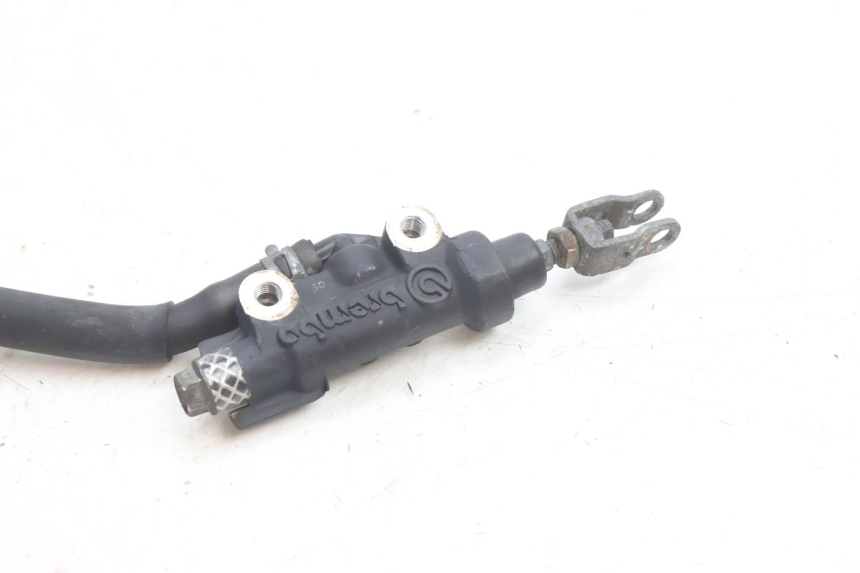 photo de POMPA FRENO POSTERIORE YAMAHA XJR 1300 (1998 - 2002) - Stato della superficie e materiale