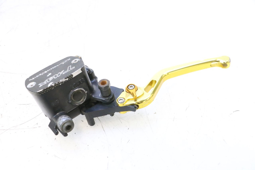 photo de POMPA FRENO POSTERIORE YAMAHA XP T-MAX ABS 500 (2005 - 2005) - Dettagli dei punti di fissaggio