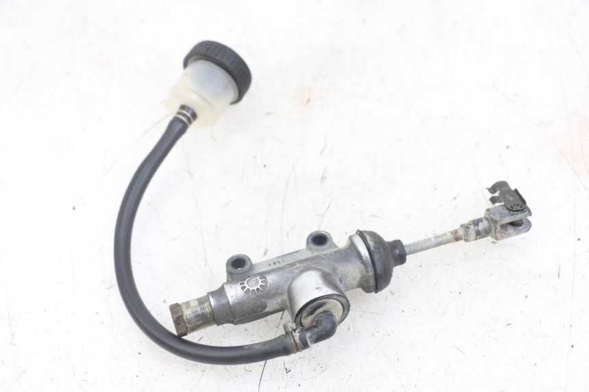 photo de MASTERCYLINDER FRENO POSTERIORE PEUGEOT XP6 50 (1997 - 2003) - Dettaglio del componente