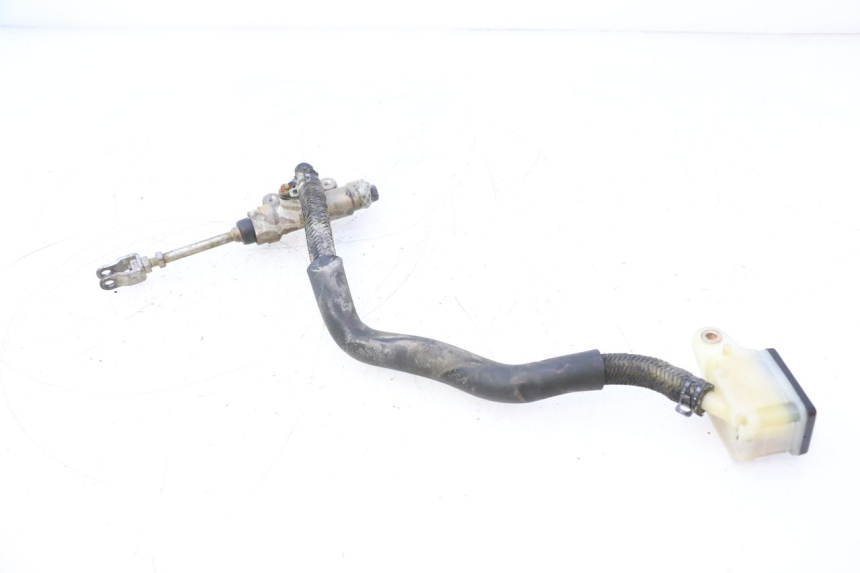photo de POMPA FRENO POSTERIORE HONDA XRV AFRICA TWIN 750 (1990 - 1992) - Primo piano tecnico