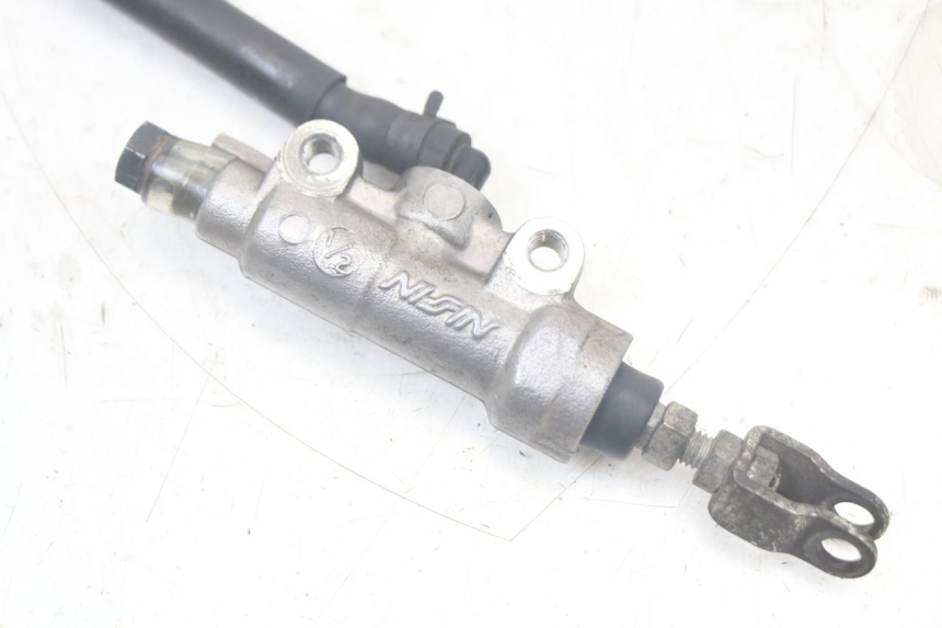 photo de MASTERCYLINDER FRENO POSTERIORE YAMAHA XT X 660 (2004 - 2016) - Dettaglio del componente
