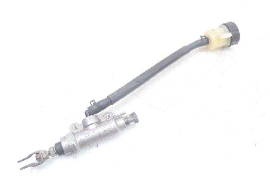 photo de MASTERCYLINDER FRENO POSTERIORE YAMAHA XT X 660 (2004 - 2016) - Dettagli dei punti di fissaggio
