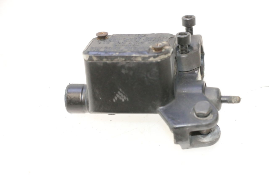 photo de POMPA FRENO POSTERIORE YAMAHA YP MAJESTY 125 (2007 - 2010) - Stato della superficie e materiale