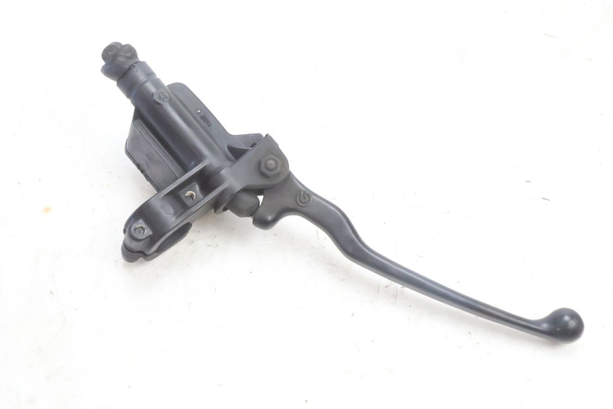 photo de POMPA FRENO POSTERIORE YAMAHA YP MAJESTY 125 (2007 - 2010) - Altra angolazione