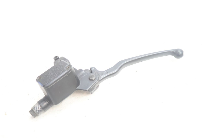 photo de MASTERCYLINDER FRENO POSTERIORE YAMAHA YP MAJESTY 125 (2002 - 2006) - Altra angolazione