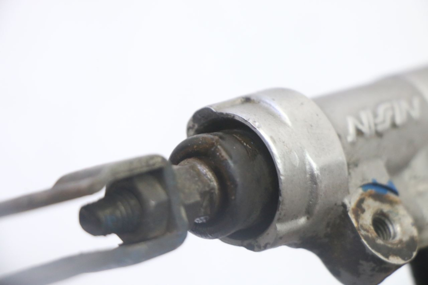 photo de POMPA FRENO POSTERIORE YAMAHA YZ 125 (1998 - 2005) - Altra angolazione