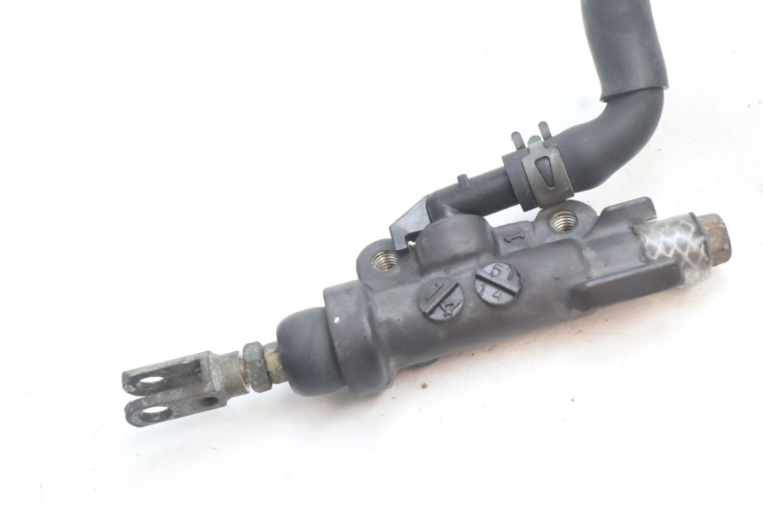 photo de POMPA FRENO POSTERIORE YAMAHA YZF R GENESIS 750 (1993 - 1998) - Dettaglio del componente