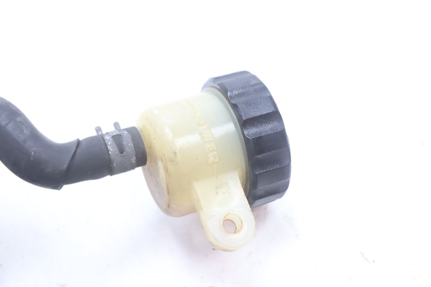 photo de POMPA FRENO POSTERIORE YAMAHA YZF R GENESIS 750 (1993 - 1998) - Zoom sullo stato d'uso