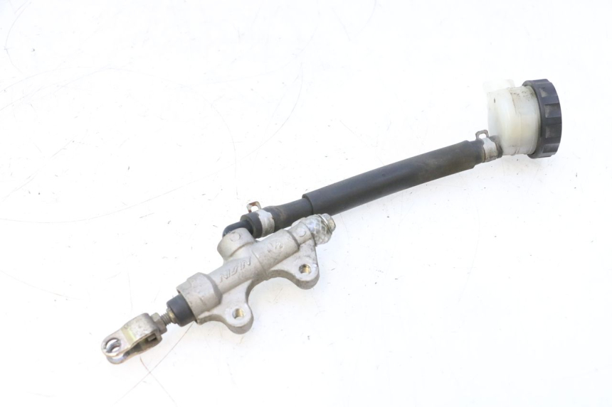 photo de MASTERCYLINDER FRENO POSTERIORE KAWASAKI ZX-6R ZX6R 600 (1995 - 1997) - Primo piano tecnico