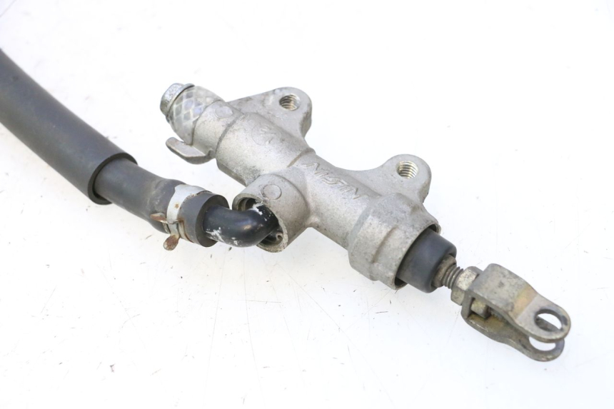 photo de MASTERCYLINDER FRENO POSTERIORE KAWASAKI ZX-6R ZX6R 600 (1995 - 1997) - Dettagli dei punti di fissaggio