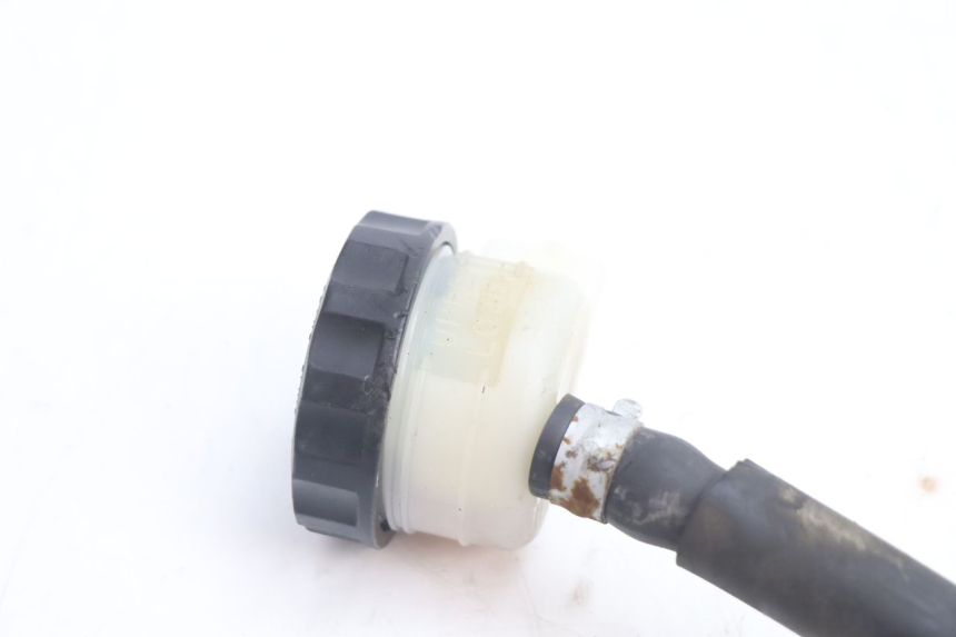 photo de MASTERCYLINDER FRENO POSTERIORE KAWASAKI ZX-6R ZX6R 600 (1995 - 1997) - Primo piano tecnico
