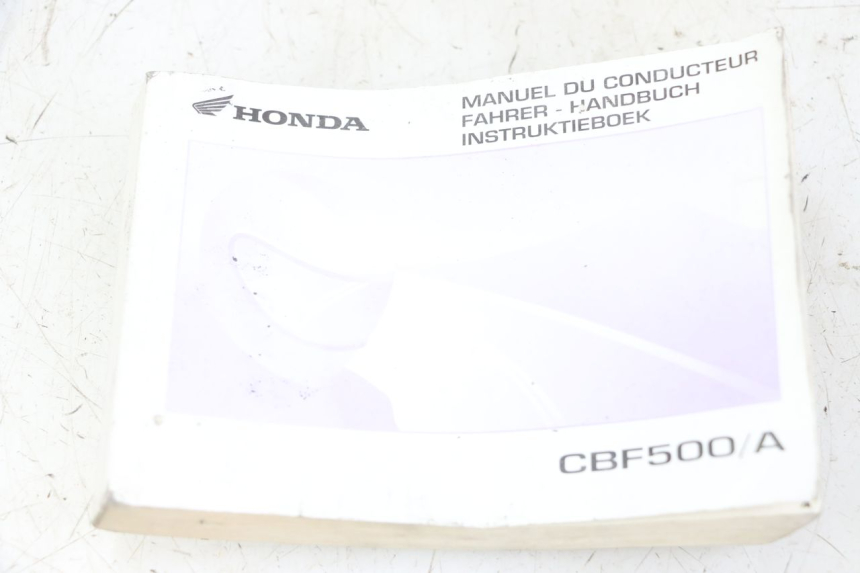 photo de MANUALE D'USO HONDA CBF 500 (2004 - 2007) - Vista principale