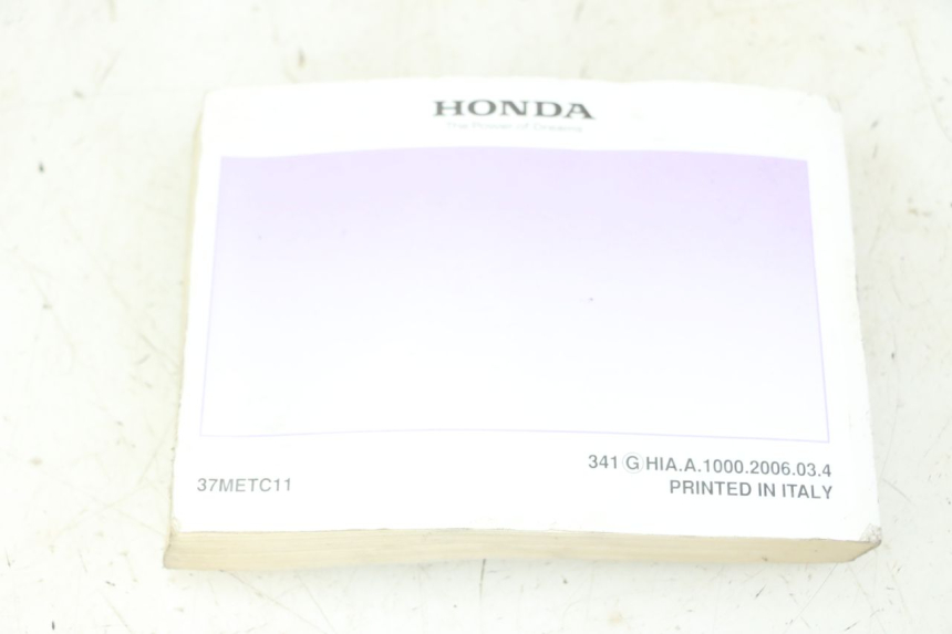 photo de MANUALE D'USO HONDA CBF 500 (2004 - 2007) - Vista d'insieme del prodotto