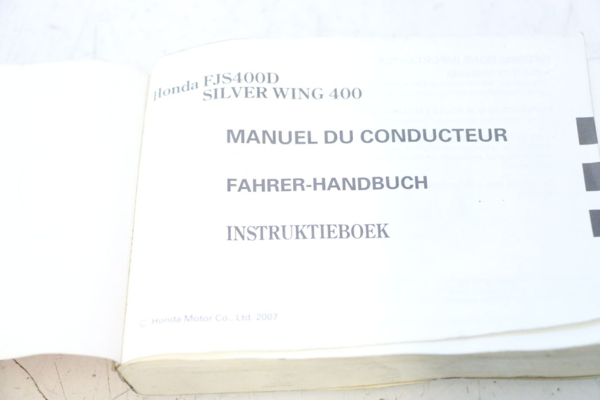photo de MANUALE D'USO HONDA FJS SILVER WING SILVERWING 400 (2005 - 2008) - Altra angolazione