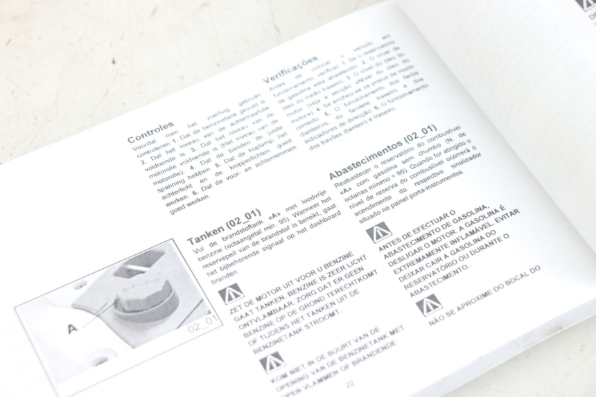 photo de MANUALE DELL'UTENTE PIAGGIO FLY 125 (2005 - 2012) - Vista d'insieme del prodotto