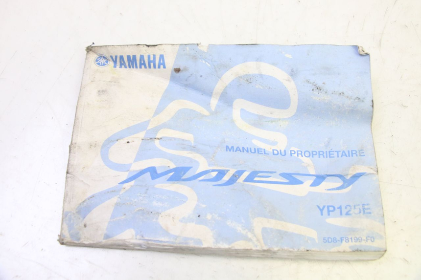 photo de MANUALE D'USO YAMAHA YP MAJESTY 125 (2007 - 2010) - Vista principale