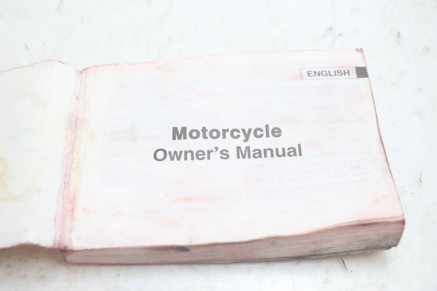 photo de MANUALE D'USO KAWASAKI ZX-6R ZX6R 600 (2000 - 2002) - Dettagli dei punti di fissaggio
