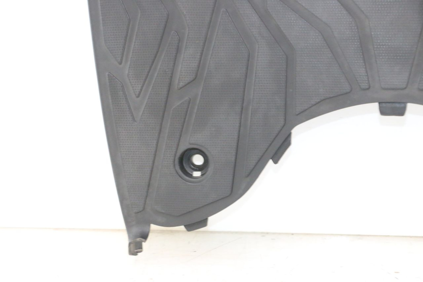photo de Pedana KYMCO AGILITY CITY 16P 125 (2015 - 2024) - Zoom sullo stato d'uso