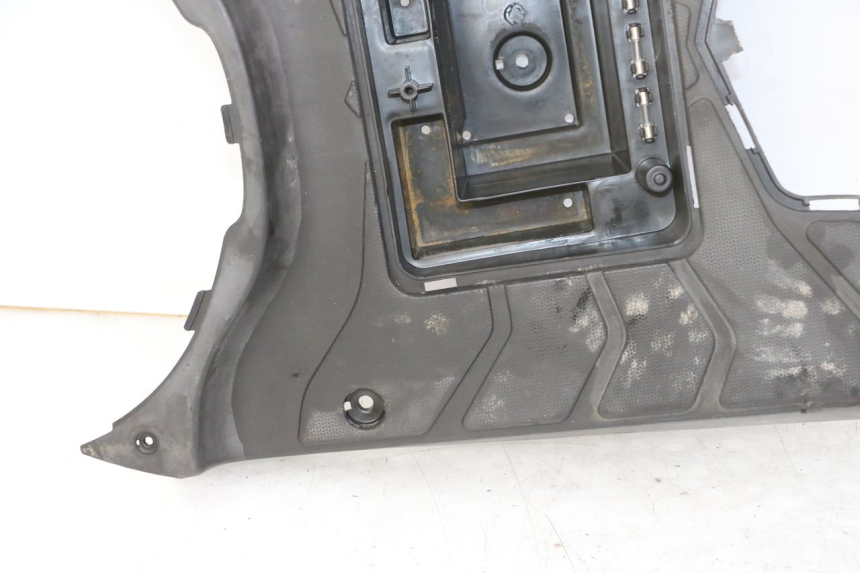 photo de CARENA PEDANA KYMCO AGILITY NAKED RENOUVO 2T 50 (2011 - 2018) - Foto prodotto supplementare