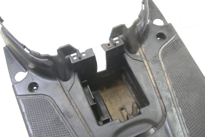 photo de CARENA PEDANA MBK BOOSTER SPIRIT NAKED 50 (2004 - 2017) - Zoom sullo stato d'uso