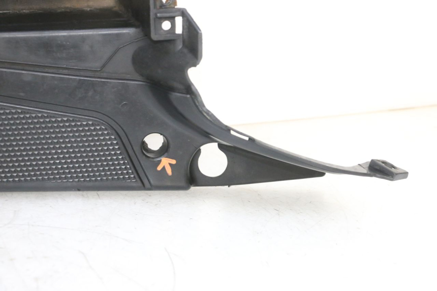 photo de CARENA PEDANA MBK BOOSTER SPIRIT NAKED 50 (2004 - 2017) - Panoramica del profilo