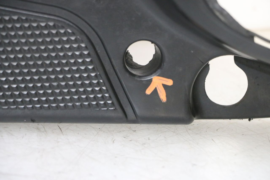 photo de CARENA PEDANA MBK BOOSTER SPIRIT NAKED 50 (2004 - 2017) - Vista principale