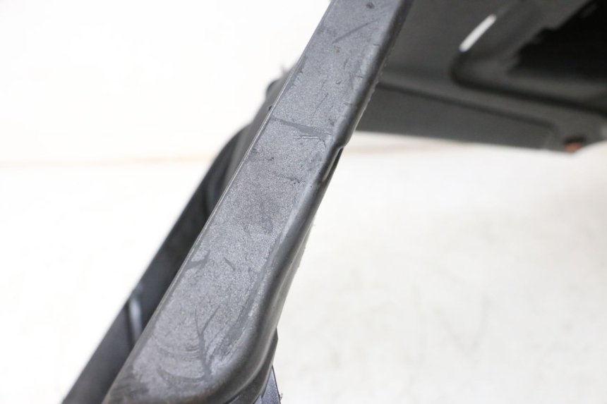 photo de CARENA PEDANA MBK BOOSTER SPIRIT NAKED 50 (2004 - 2017) - Primo piano tecnico