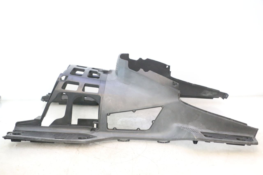 photo de CARENA PEDANA SUZUKI BURGMAN EXECUTIVE ABS 650 (2006 - 2012) - Ricambio usato controllato