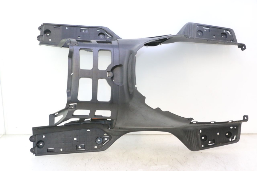 photo de CARENA PEDANA SUZUKI BURGMAN EXECUTIVE ABS 650 (2006 - 2012) - Vista principale