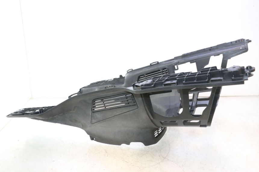 photo de CARENA PEDANA SUZUKI BURGMAN EXECUTIVE ABS 650 (2006 - 2012) - Dettaglio del componente