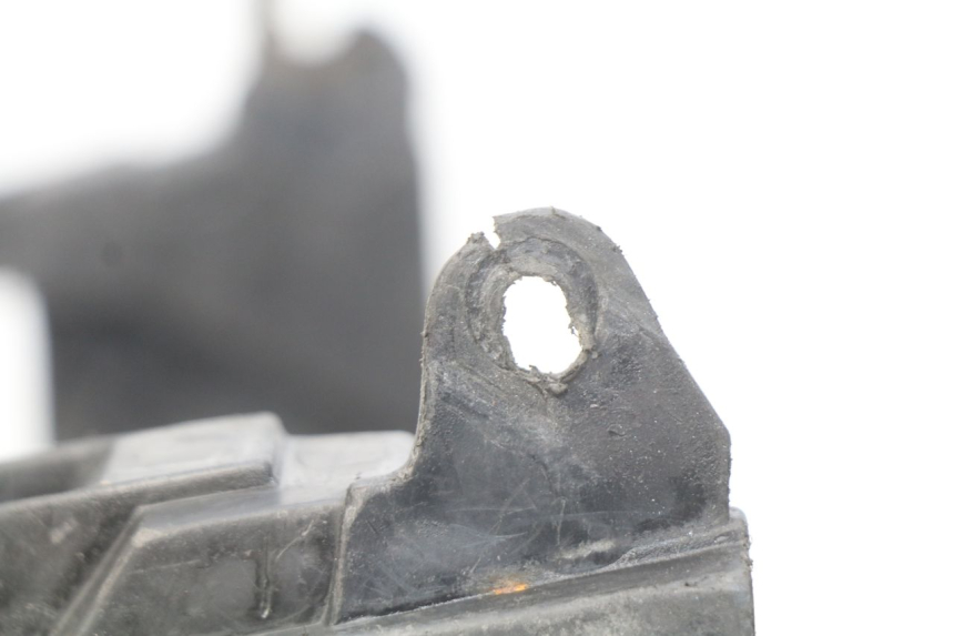 photo de PEDANE YAMAHA BW'S 50 (1999 - 2003) - Dettagli dei punti di fissaggio