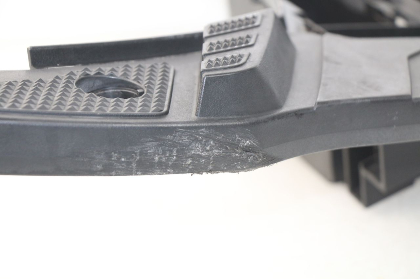 photo de PEDANA YAMAHA BW'S BWS 125 (2010 - 2013) - Zoom sullo stato d'uso