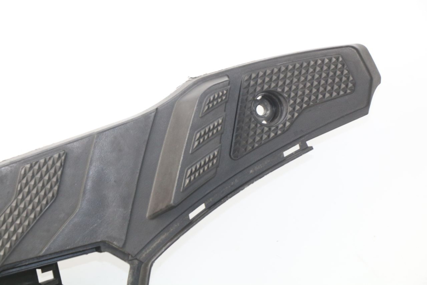 photo de PEDANA YAMAHA BW'S BWS 125 (2010 - 2013) - Stato della superficie e materiale