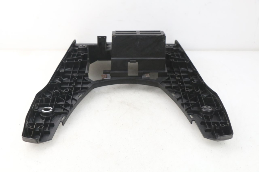 photo de PEDANA YAMAHA BW'S BWS 125 (2010 - 2013) - Stato della superficie e materiale