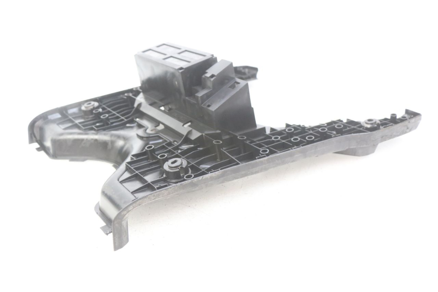 photo de PEDANA YAMAHA BW'S BWS 125 (2010 - 2013) - Dettagli dei punti di fissaggio