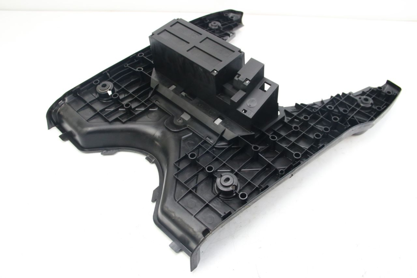 photo de PEDANA YAMAHA BW'S BWS 125 (2010 - 2013) - Angolazione alternativa