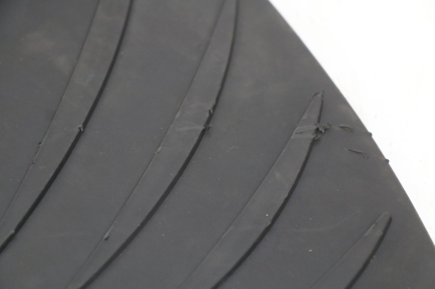 photo de CARENA PEDANA PEUGEOT CITYSTAR IE 2T 50 (2018 - 2021) - Dettaglio del componente