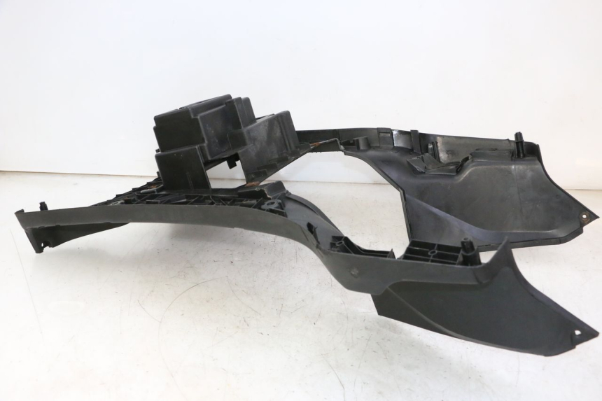 photo de PEDANE SYM CROX 4T 50 (2016 - 2023) - Caratteristiche distintive