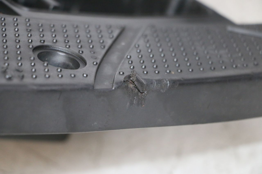 photo de PEDANE SYM CROX 4T 50 (2016 - 2023) - Zoom sullo stato d'uso