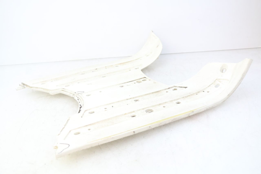 photo de PEDANA PEUGEOT DJANGO 2T 50 (2014 - 2019) - Zoom sullo stato d'uso