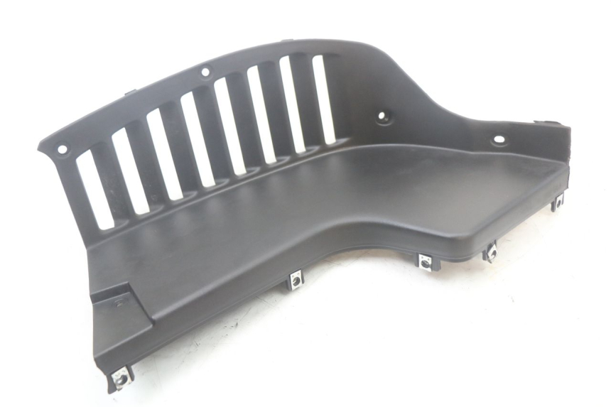 photo de MARCHE PIED DESTRO QUADRO 3D S 350 (2013 - 2018) - Zoom sullo stato d'uso