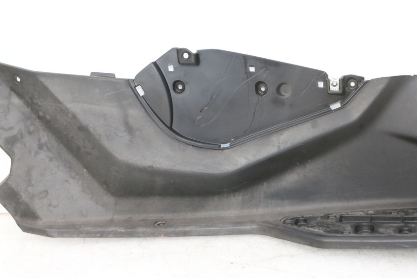 photo de CARENA PEDANA DESTRA QUADRO 4 4D 350 (2015 - 2018) - Marcature e riferimenti originali