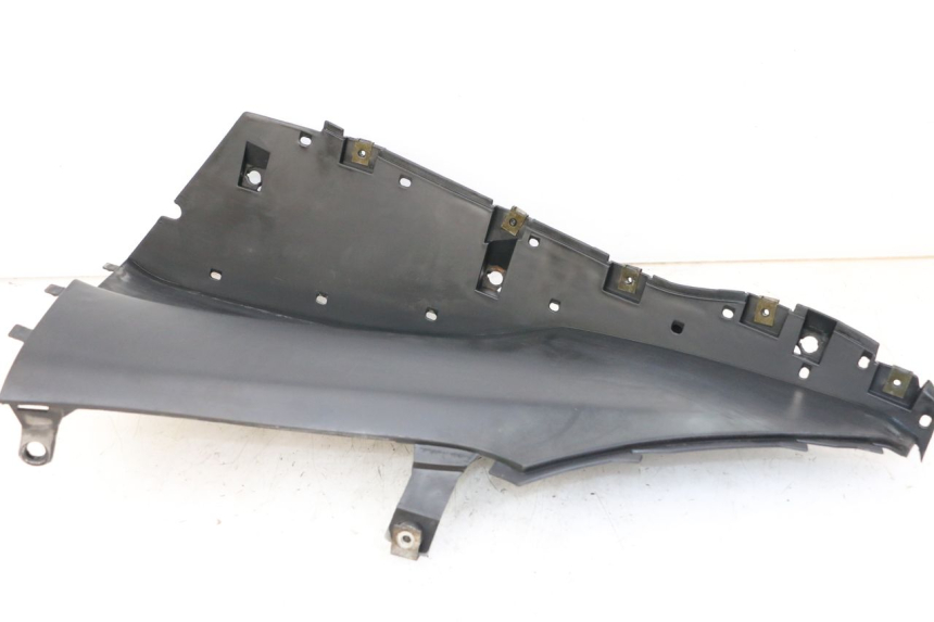 photo de PEDANA DESTRA BMW C1 125 (2000 - 2003) - Dettagli dei punti di fissaggio