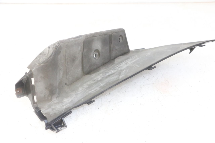 photo de MARCHE PIED DESTRO SUZUKI BURGMAN 125 (2007 - 2014) - Primo piano tecnico