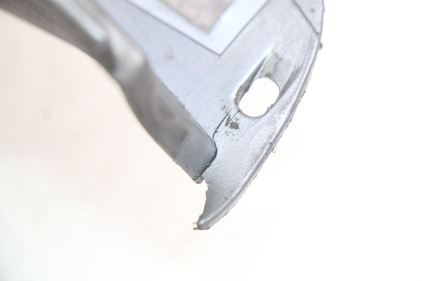 photo de PEDANA DESTRA BMW C1 125 (2000 - 2003) - Zoom sullo stato d'uso