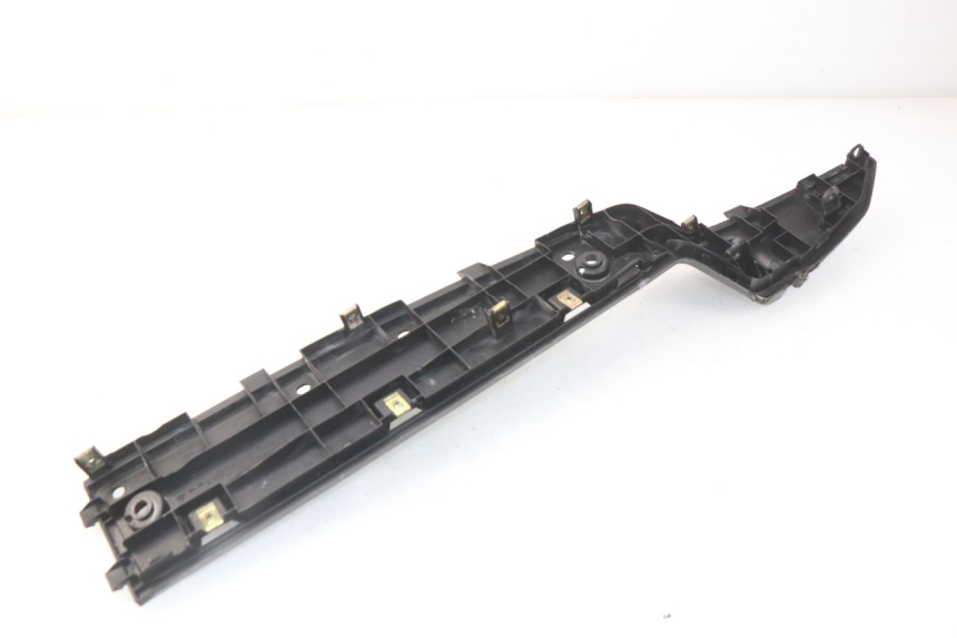 photo de MARCHE PIED DESTRO KYMCO DINK STREET 125 (2009 - 2014) - Altra vista dell'articolo