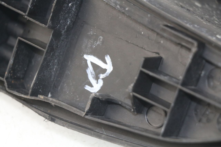 photo de MARCHE PIED DESTRO KYMCO DINK STREET 125 (2009 - 2014) - Primo piano tecnico